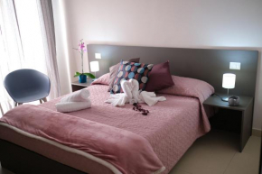 Hoa Suites, Aversa